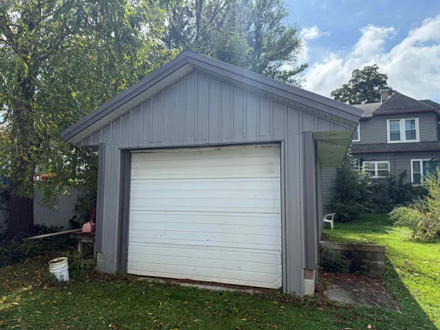 $159,900 | 712 Vine Street, Wisconsin Dells, WI 53965