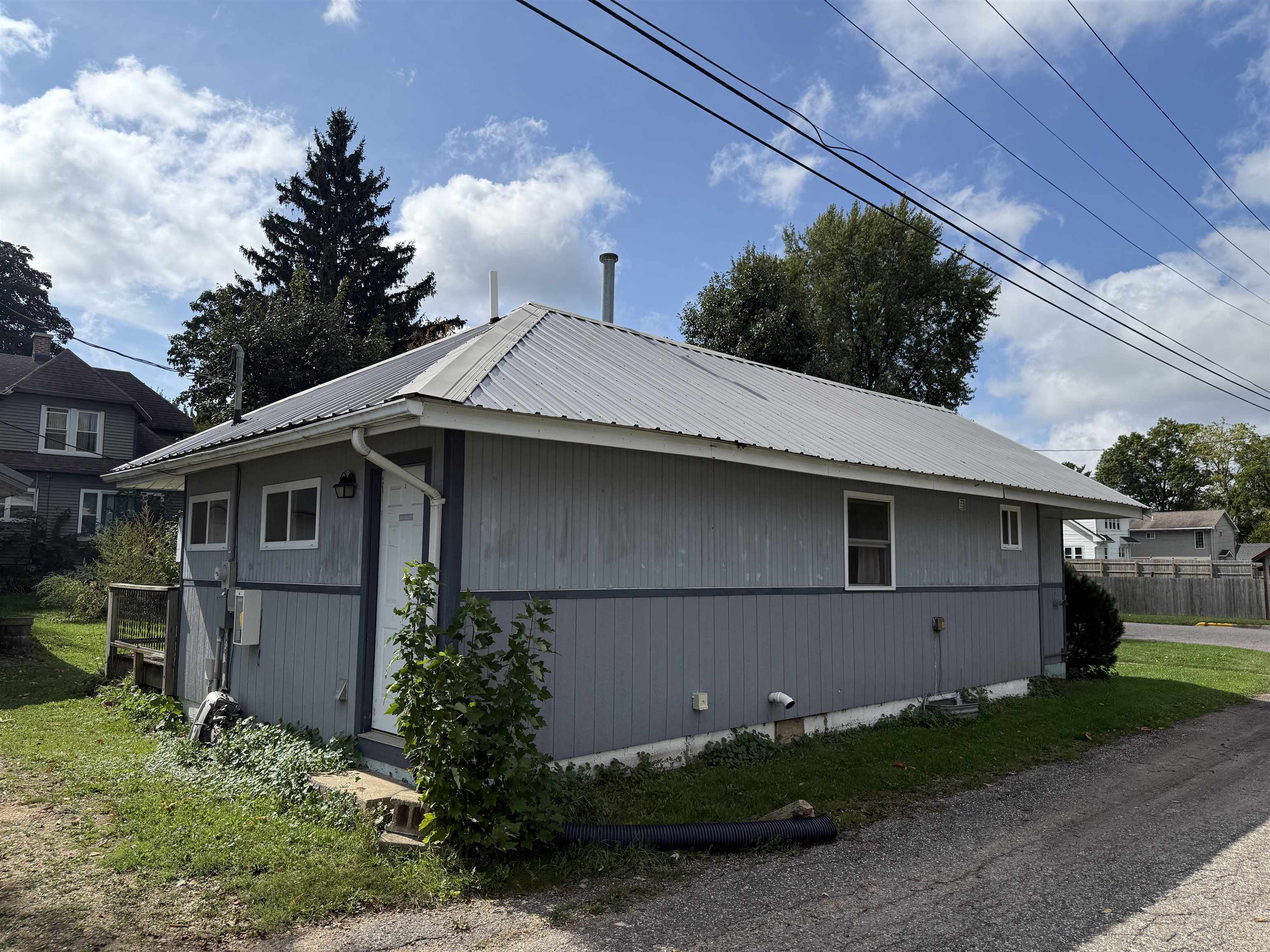 712 Vine Street Wisconsin Dells, WI 53965 - Photo 7 of 27