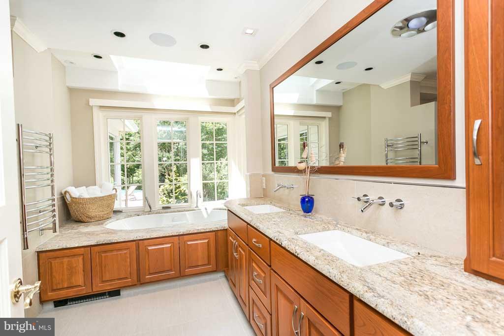 2214 Boxmere Road Lutherville-Timonium, MD 21093 - Photo 20 of 28 Bath