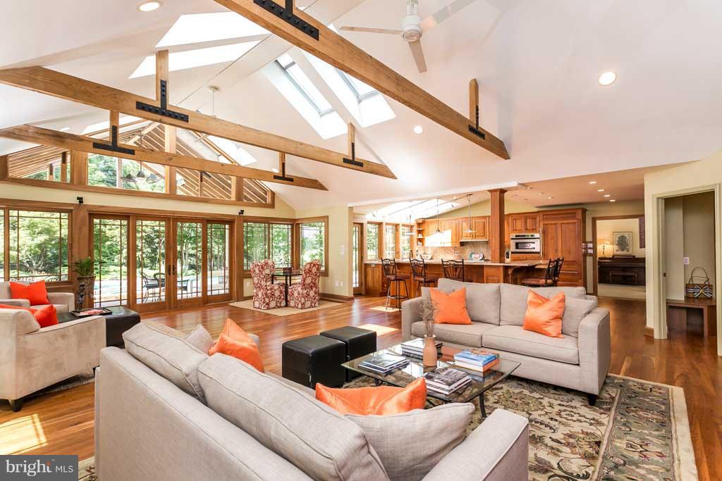 2214 Boxmere Road Lutherville-Timonium, MD 21093 - Photo 10 of 28 Family Room