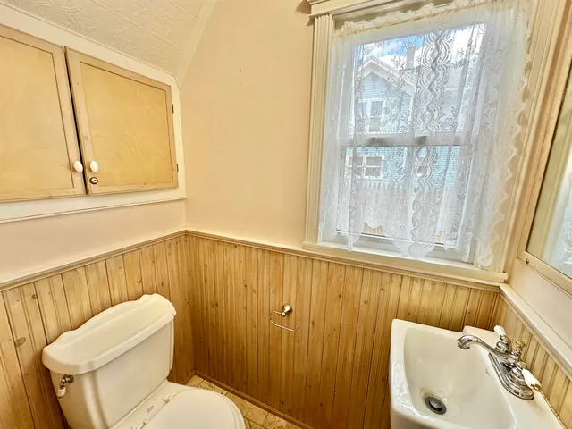 $219,900 | 1321 West Court Street, Janesville, WI 53548