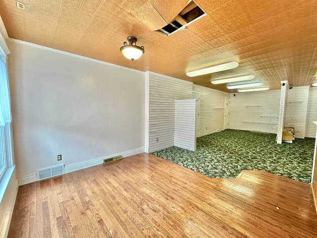 $219,900 | 1321 West Court Street, Janesville, WI 53548