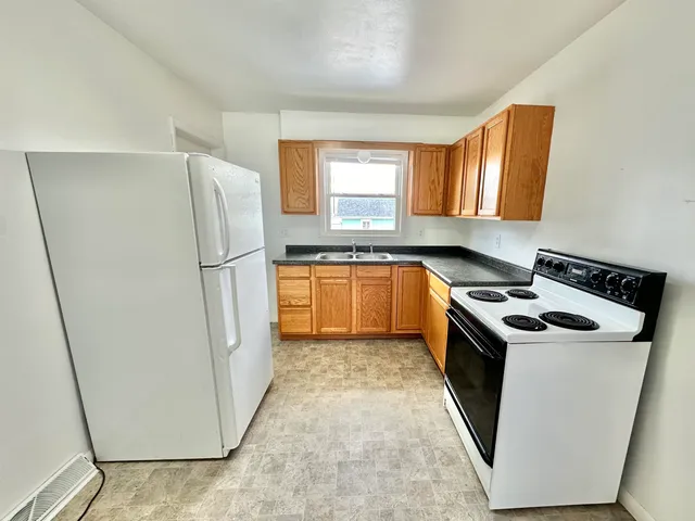 $219,900 | 1321 West Court Street, Janesville, WI 53548