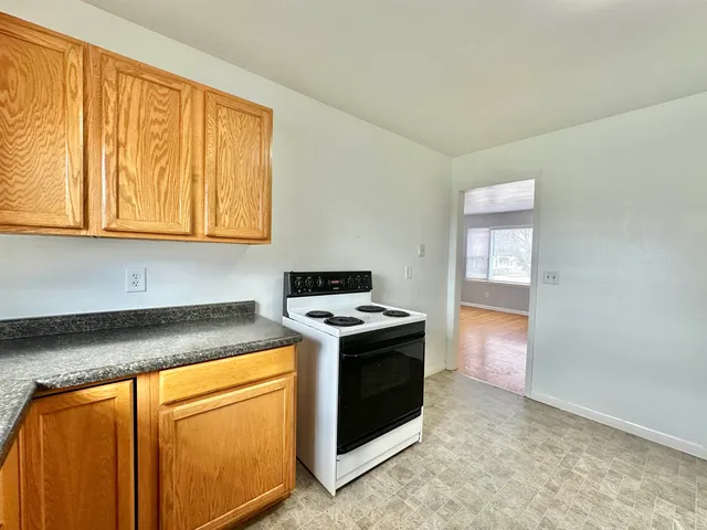 $219,900 | 1321 West Court Street, Janesville, WI 53548