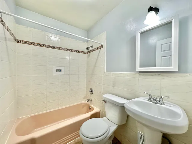 $219,900 | 1321 West Court Street, Janesville, WI 53548