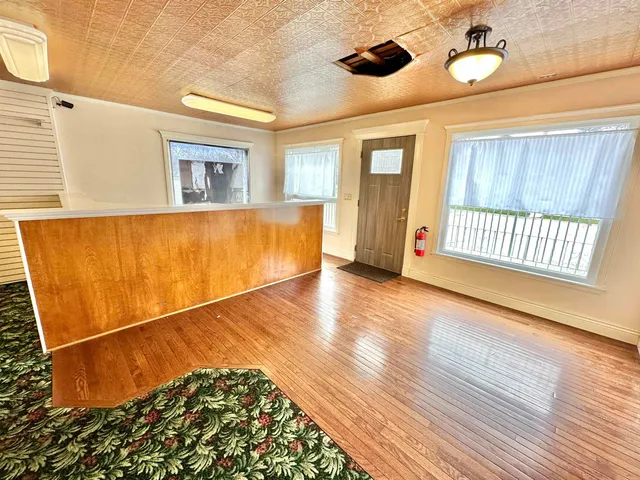 $219,900 | 1321 West Court Street, Janesville, WI 53548