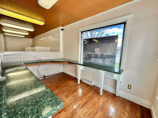 $219,900 | 1321 West Court Street, Janesville, WI 53548