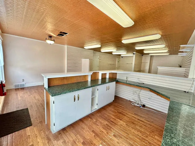 $219,900 | 1321 West Court Street, Janesville, WI 53548