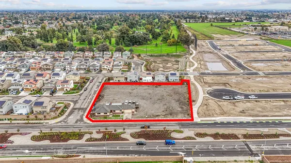 $3,350,000 | 380 Airport Way, Manteca, CA 95337
