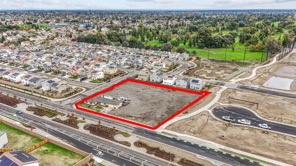 $3,350,000 | 380 Airport Way, Manteca, CA 95337
