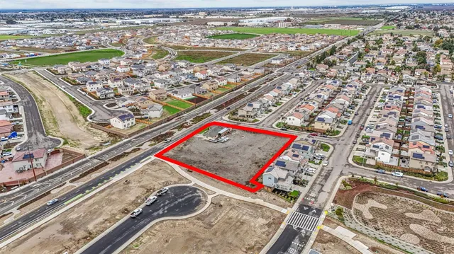 $3,400,000 | 380 Airport Way, Manteca, CA 95337