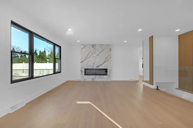 $680,000 | 1408 North Burning Bush Lane, Mount Prospect, IL 60056