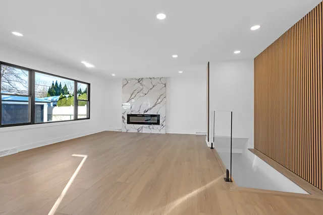 $680,000 | 1408 North Burning Bush Lane, Mount Prospect, IL 60056