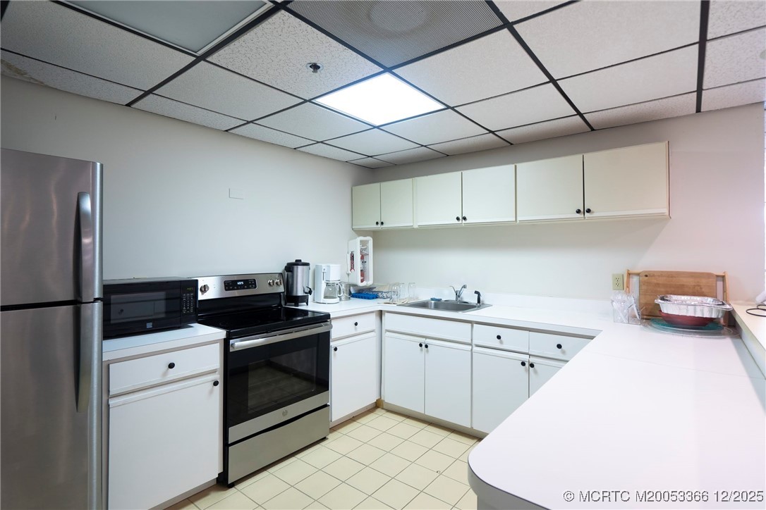 221 Northeast Plantation Road, Unit 407 Stuart, FL 34996 - Photo 17 of 42 Gallery Image 17