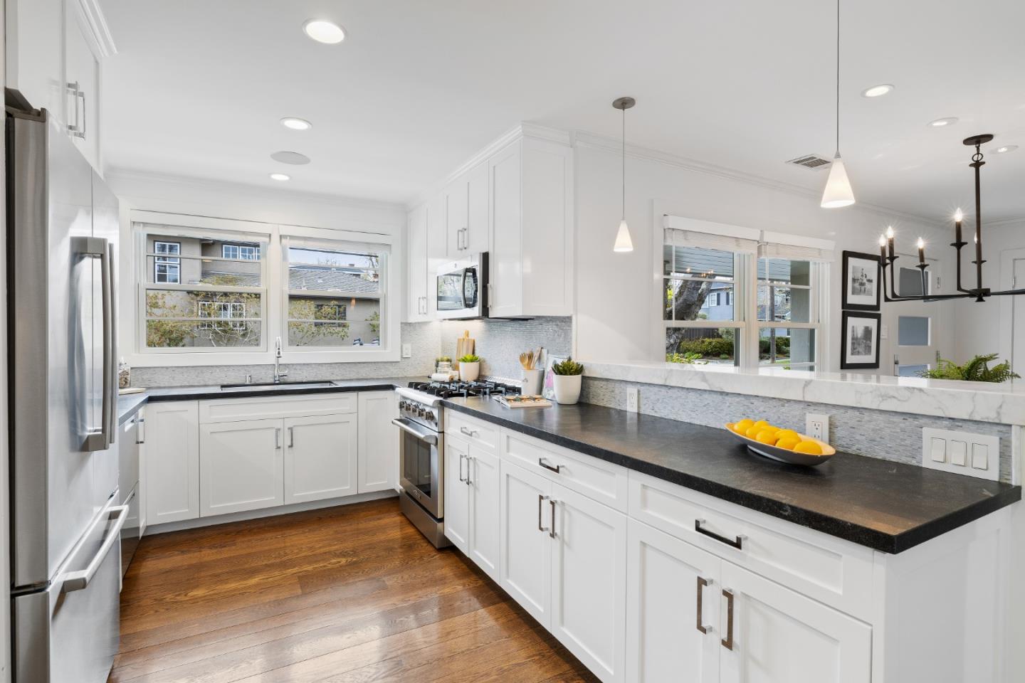 340 Bloomfield Road Burlingame, CA 94010 - Photo 14 of 34 Gallery Image 14