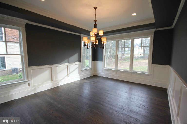 7111 Churchill Road McLean, VA 22101 - Photo 14 of 27 Dining Room