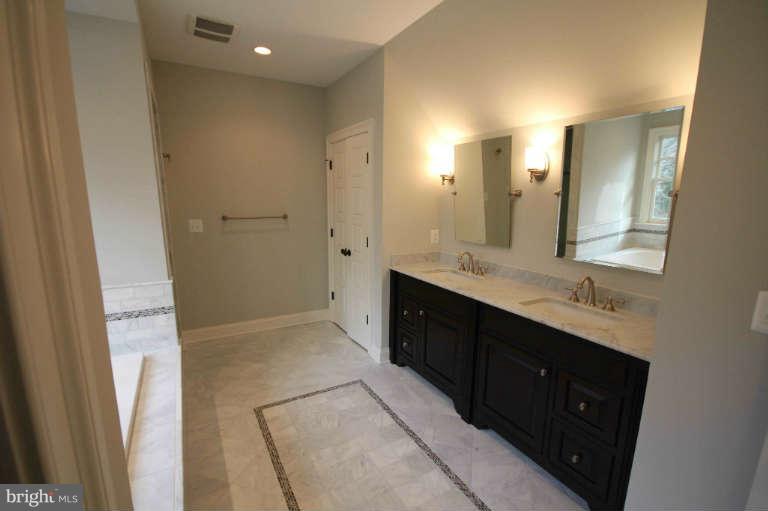 7111 Churchill Road McLean, VA 22101 - Photo 16 of 27 Bath (Master) 1