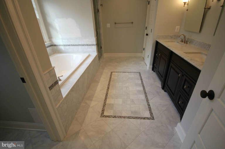 7111 Churchill Road McLean, VA 22101 - Photo 17 of 27 Bath (Master) 2