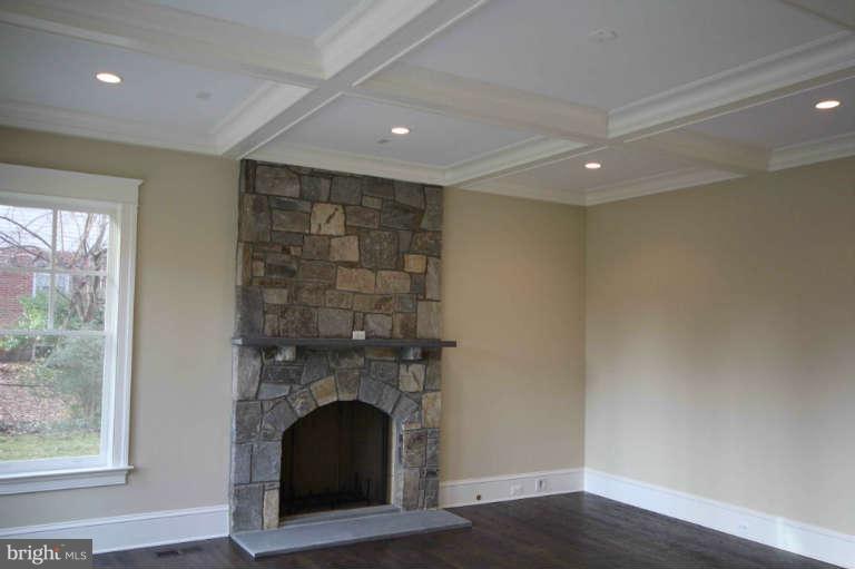 7111 Churchill Road McLean, VA 22101 - Photo 10 of 27 Family Room