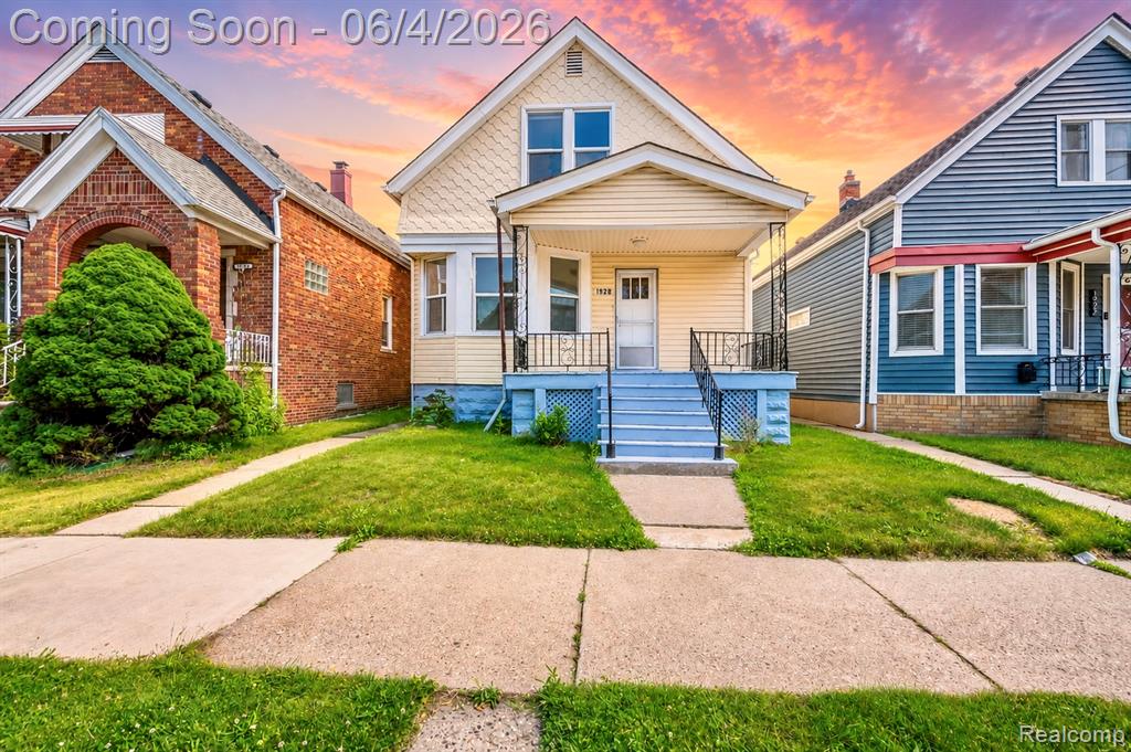 1928 Yemans Street Hamtramck, MI 48212 - Photo 1 of 26