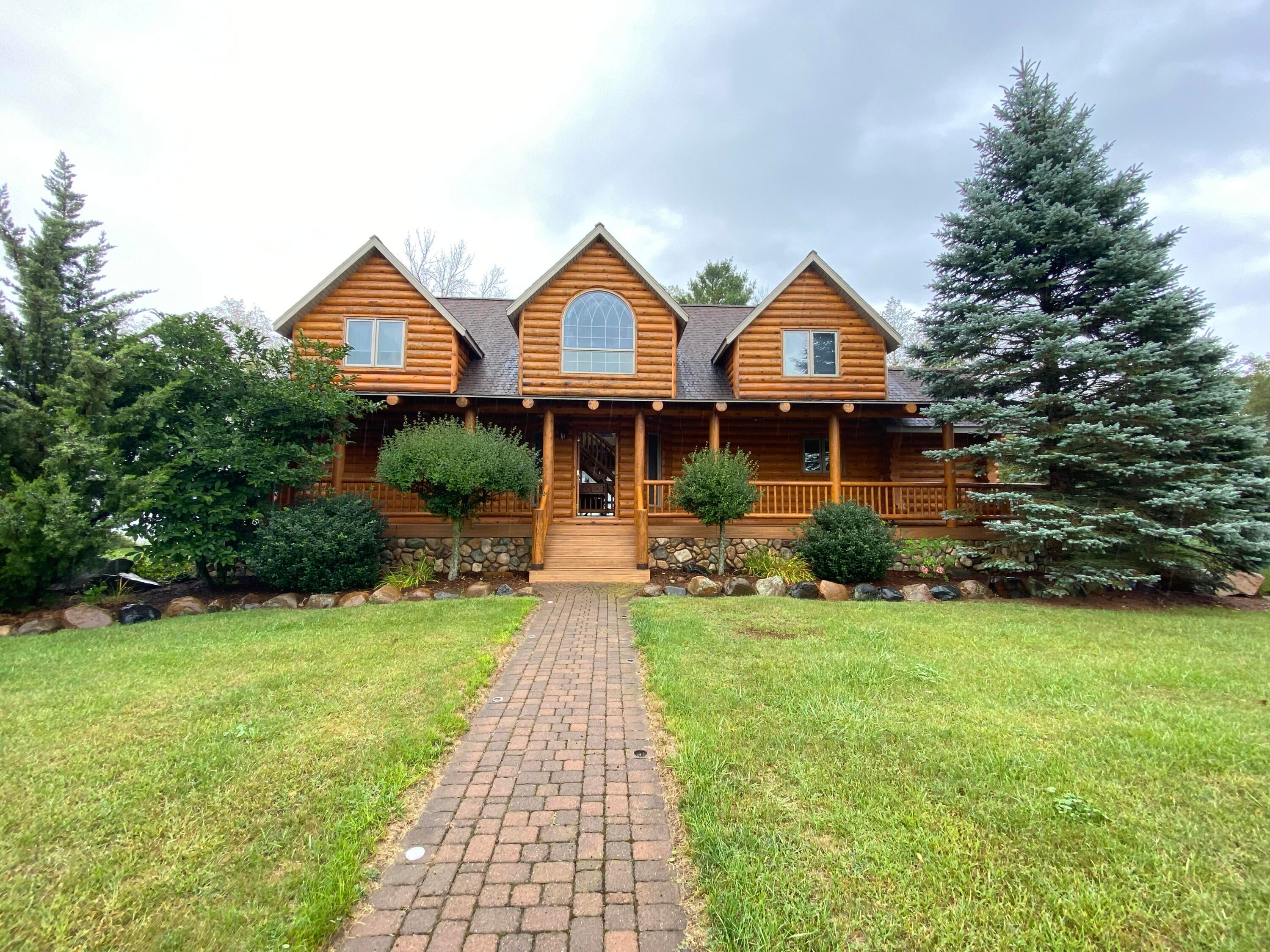 3725 Lakeshore Road Lexington, MI 48450 - Photo 1 of 7 Gallery Image 1