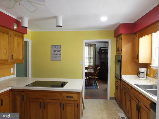 a view of a lake from a yard