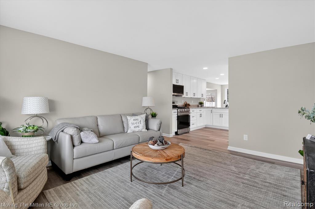 38061 Walnut Street Romulus, MI 48174 - Photo 8 of 68
