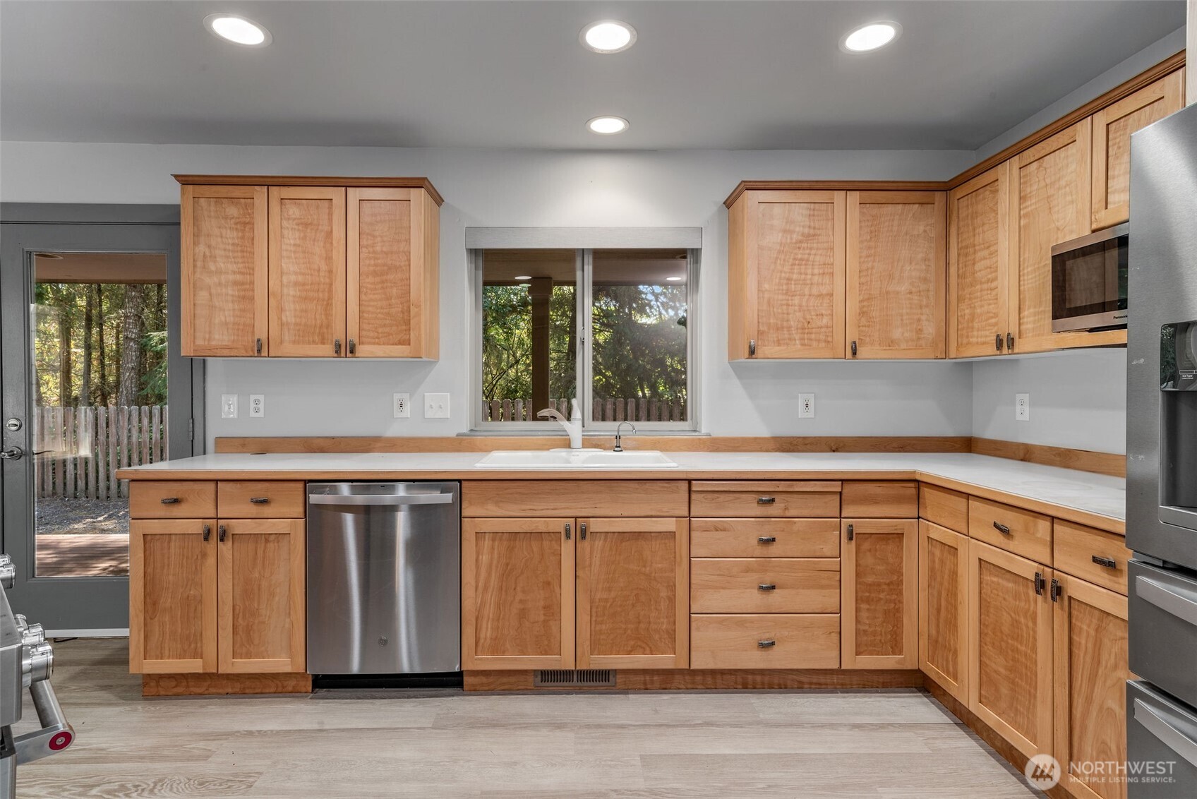 23 Machias Loop Port Ludlow, WA 98365 - Photo 10 of 40