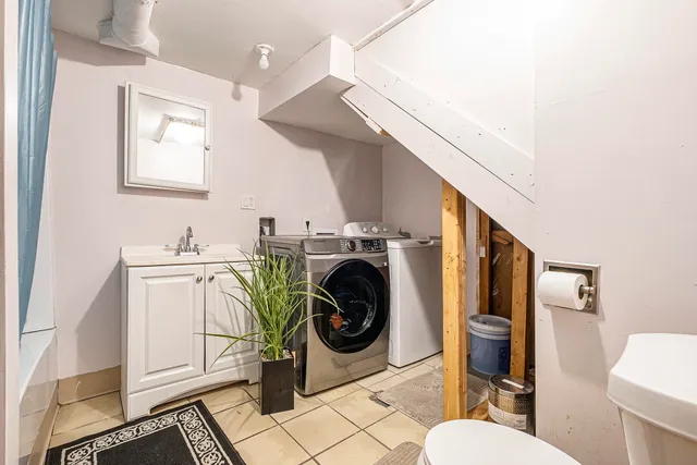 $264,900 | 927 Merrifield Street Southeast, Grand Rapids, MI 49507