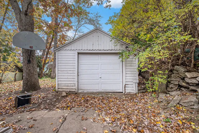 $264,900 | 927 Merrifield Street Southeast, Grand Rapids, MI 49507