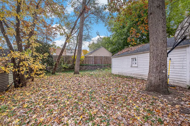 $264,900 | 927 Merrifield Street Southeast, Grand Rapids, MI 49507