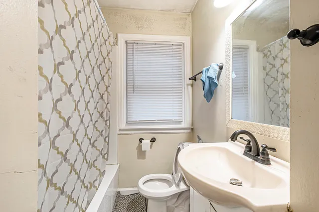 $264,900 | 927 Merrifield Street Southeast, Grand Rapids, MI 49507