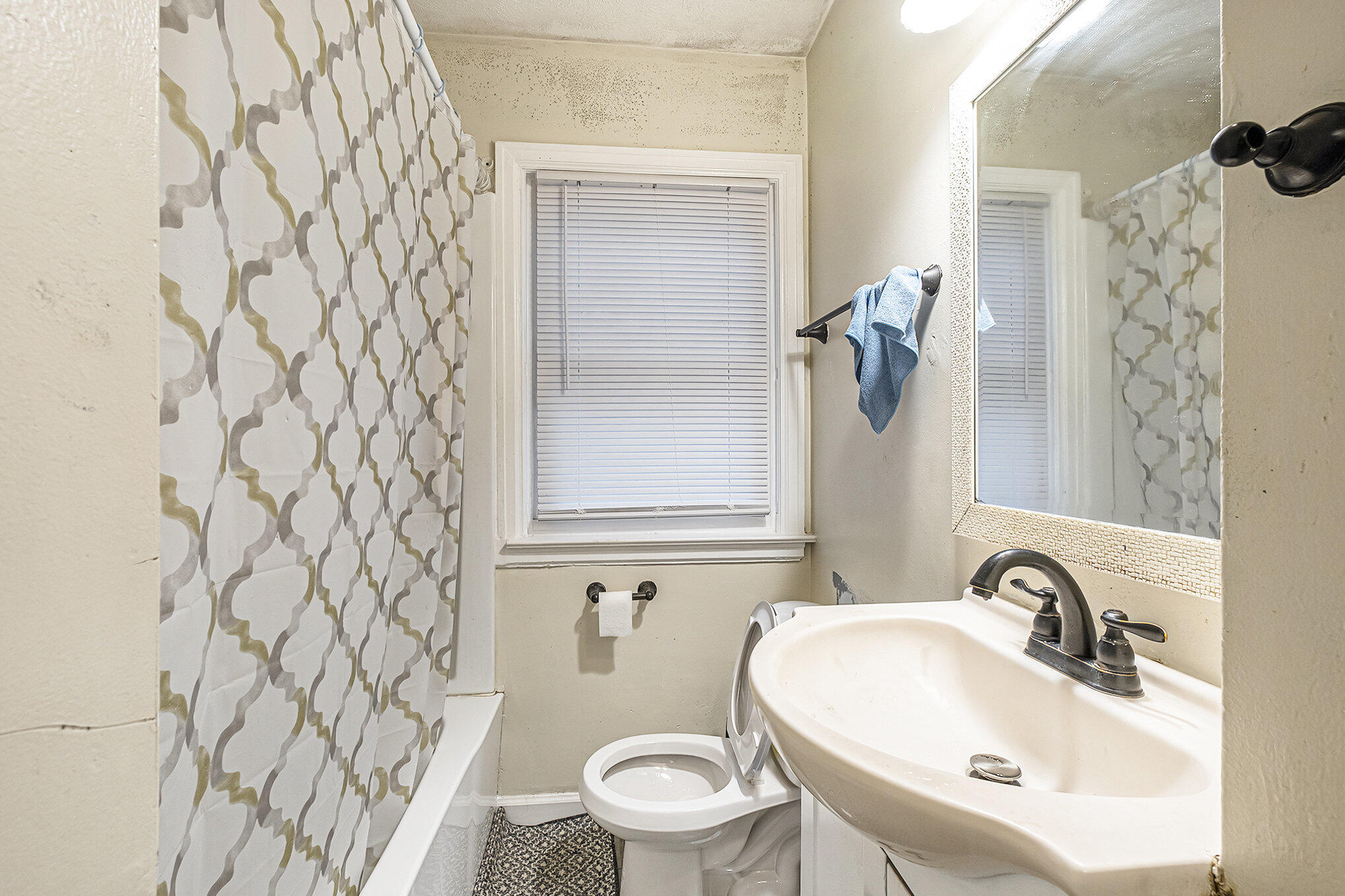 927 Merrifield Street Southeast Grand Rapids, MI 49507 - Photo 7 of 24 009_dscf9474_598