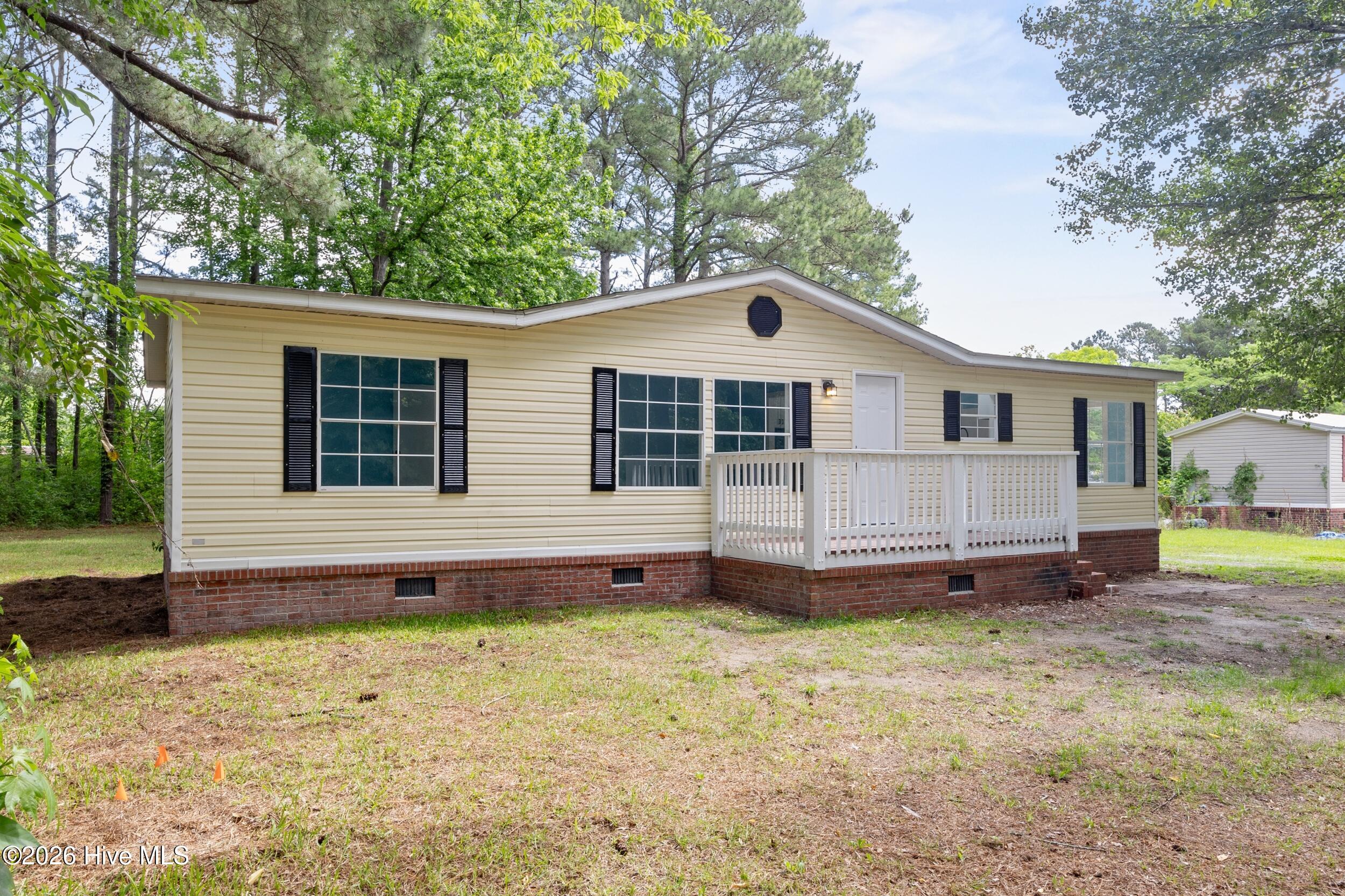 211 Pond Road Rocky Point, NC 28457 - Photo 3 of 38 3_front exterior
