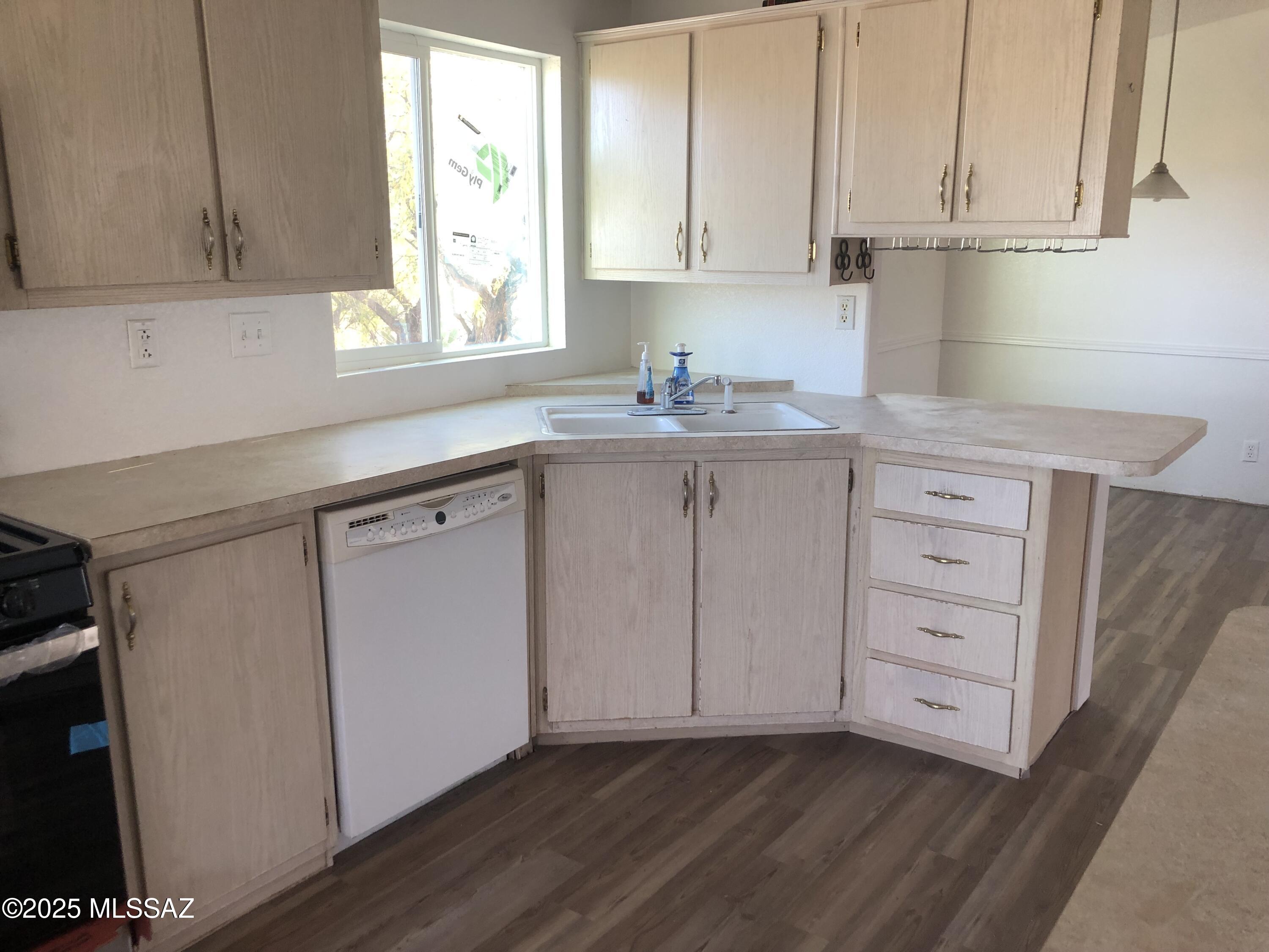 16040 North Elkins Road Tucson, AZ 85739 - Photo 5 of 16 Gallery Image 5