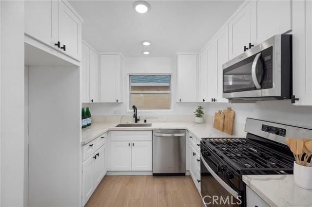 2627 West Vernon Avenue Los Angeles, CA 90008 - Photo 5 of 17