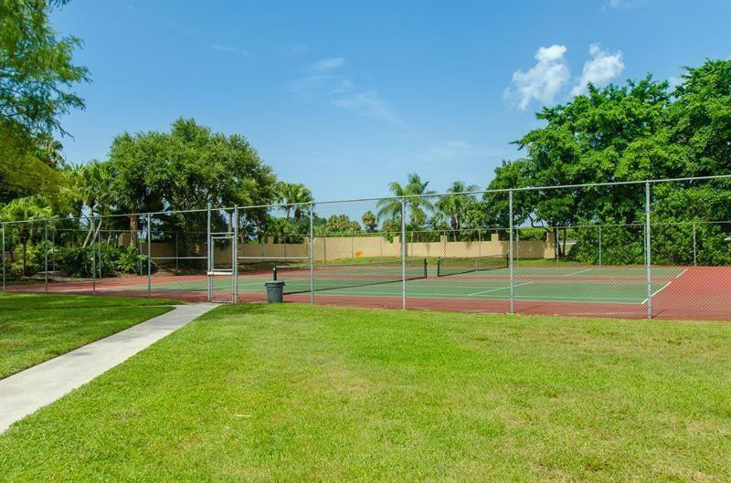 8116 Thames Boulevard, Unit A Boca Raton, FL 33433 - Photo 19 of 27 a view of a park