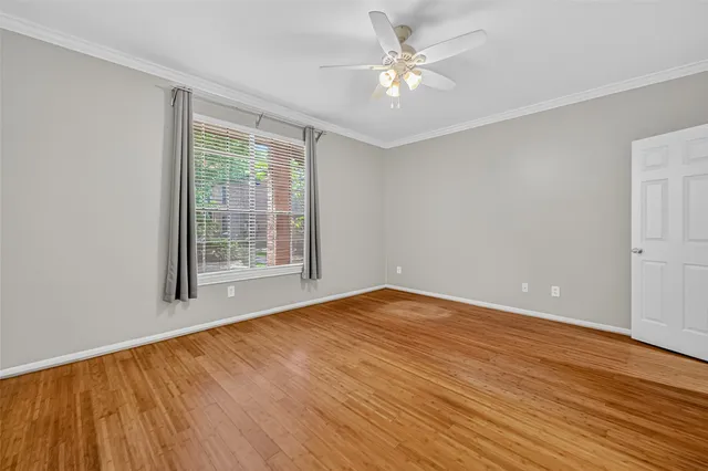 $189,000 | 2255 Braeswood Park Drive, Unit 331, Houston, TX 77030