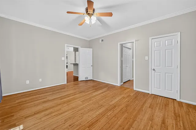 $189,000 | 2255 Braeswood Park Drive, Unit 331, Houston, TX 77030