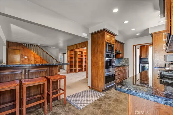 $1,299,000 | 6337 Droxford Street, Lakewood, CA 90713