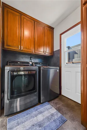$1,299,000 | 6337 Droxford Street, Lakewood, CA 90713