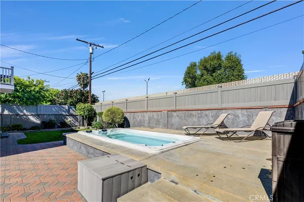 $1,299,000 | 6337 Droxford Street, Lakewood, CA 90713