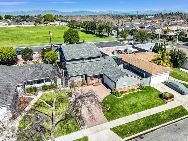 $1,299,000 | 6337 Droxford Street, Lakewood, CA 90713