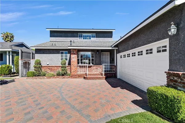 $1,299,000 | 6337 Droxford Street, Lakewood, CA 90713