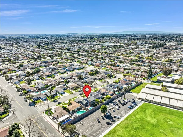 $1,299,000 | 6337 Droxford Street, Lakewood, CA 90713