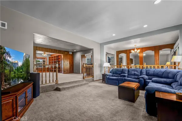 $1,299,000 | 6337 Droxford Street, Lakewood, CA 90713
