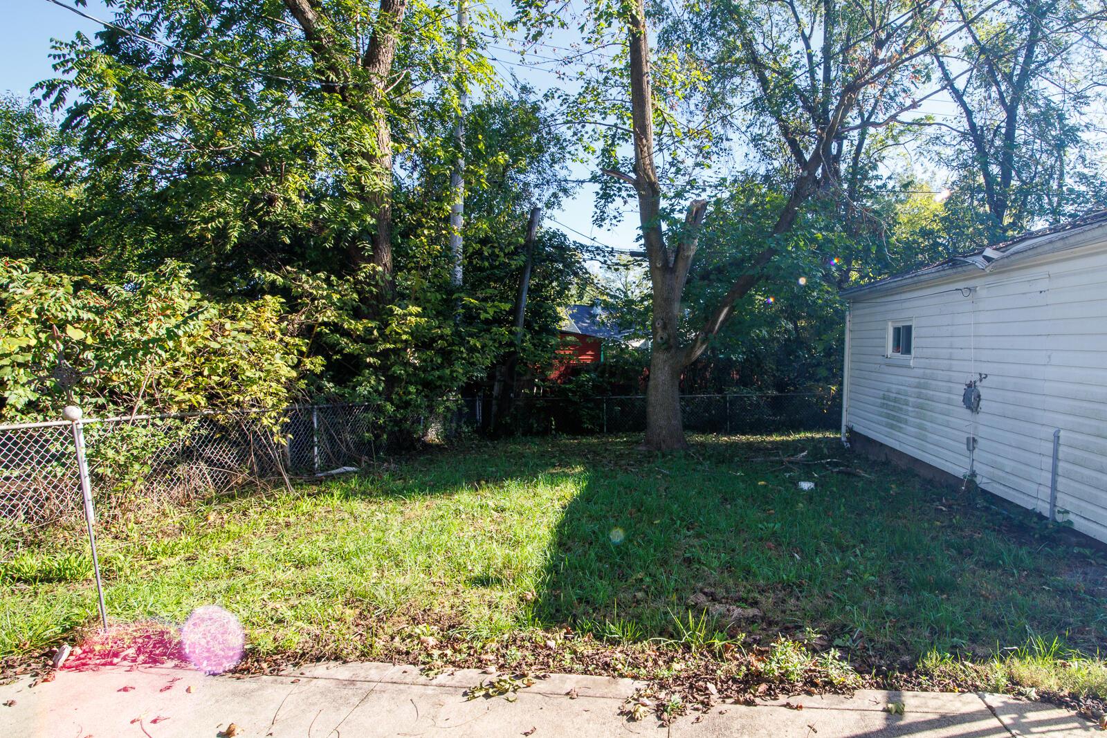 2393 Lindale Road Columbus, OH 43224 - Photo 5 of 42 2393 Lindale-5