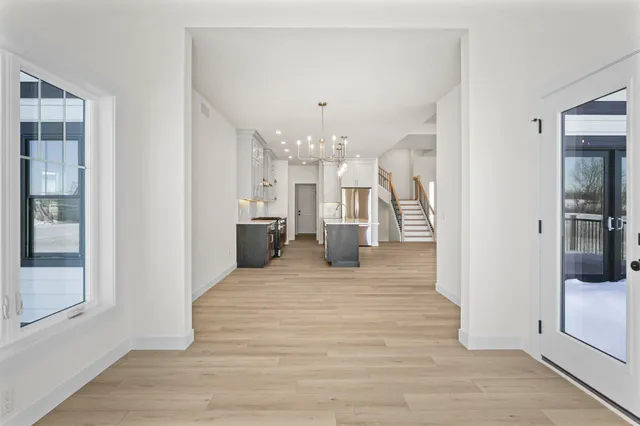 $799,900 | 850 Capitol Drive, Dane, WI 53529