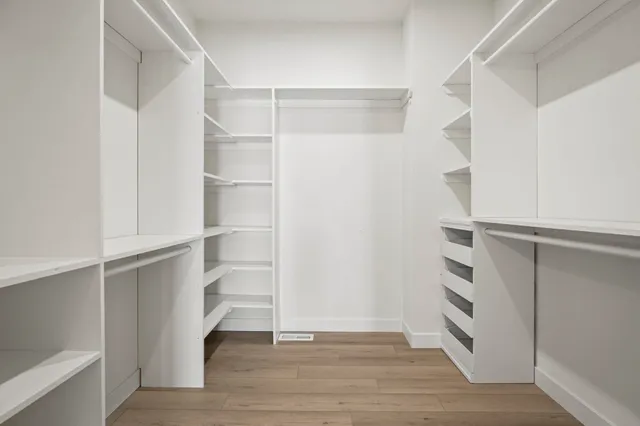 $799,900 | 850 Capitol Drive, Dane, WI 53529