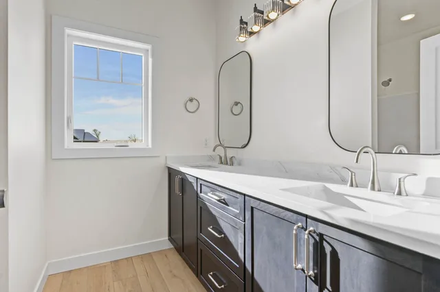 $799,900 | 850 Capitol Drive, Dane, WI 53529